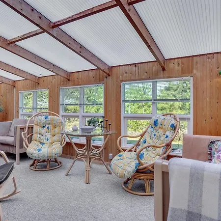 Holiday home Dorith - 100m From The Sea By Interhome