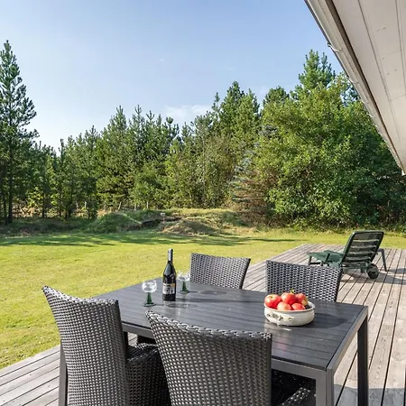 Dorith - 100m From The Sea By Interhome *